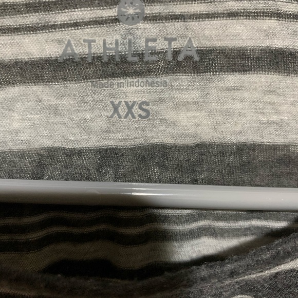 Athleta long sleeve striped crop top - Picture 3 of 3